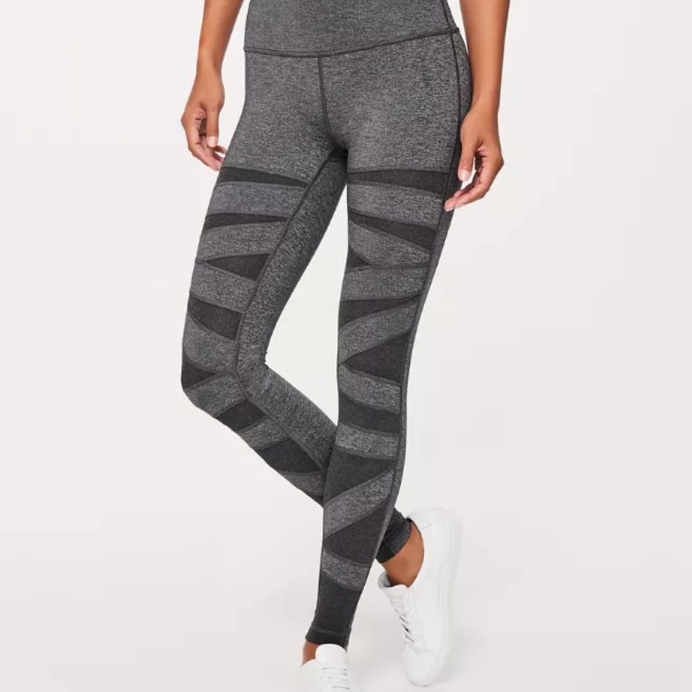 Lululemon Wunder Under HR tight *SE tech size 8